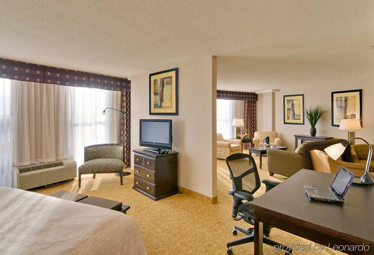 Doubletree By Hilton Portland, Me Hotel South Portland Room photo